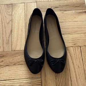 Size 8 Black Banana Republic Ballet Flats